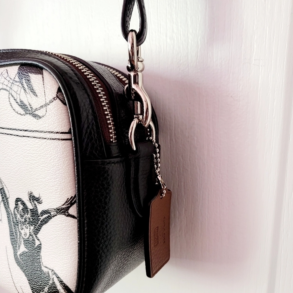 Marvel x Coach Crossbody - Picture 6 of 16